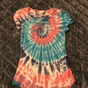 Swirl tie dye shirt